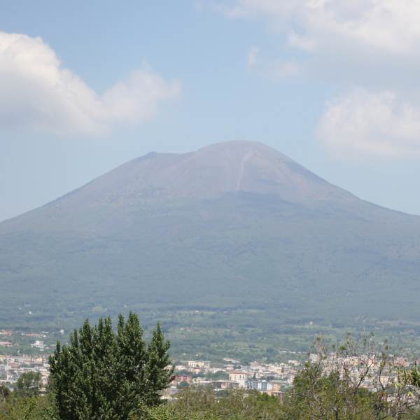 「Interesting」に関連した英語例文の一覧と使い方 - Weblio英語例文検索 visual data 6