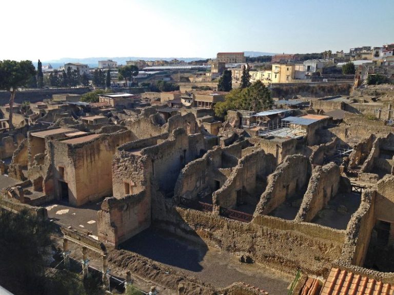 Pompeii Herculaneum Miami The Archaeological Contrast: Pompeii vs. Herculaneum